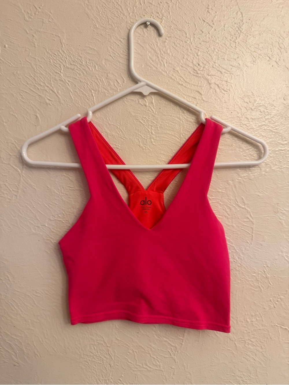 ALO Yoga Bright Pink V-Neck Sports Bra Crop